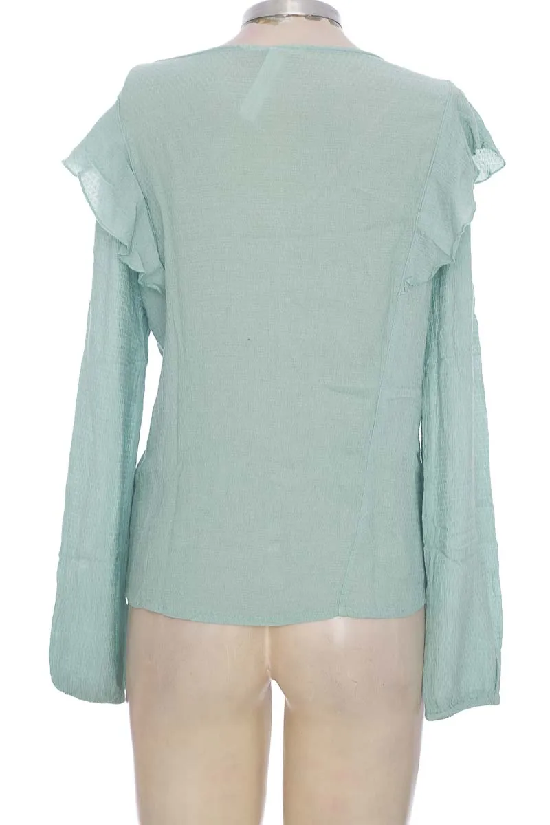 BLUSA COLOR AGUAMARINA  CLOSEANDO