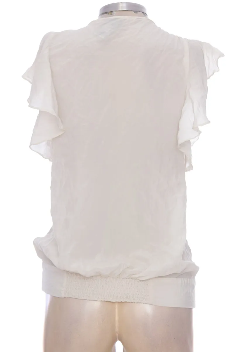 BLUSA COLOR BEIGE  CLOSEANDO