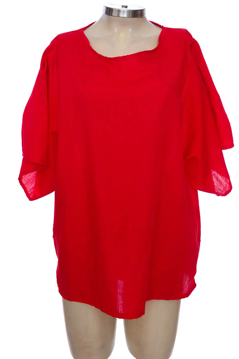BLUSA COLOR ROJO  CLOSEANDO