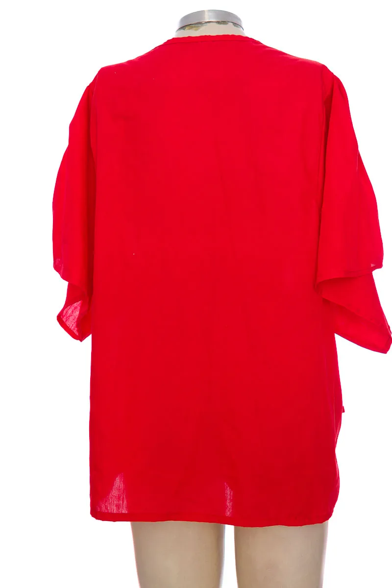 BLUSA COLOR ROJO  CLOSEANDO