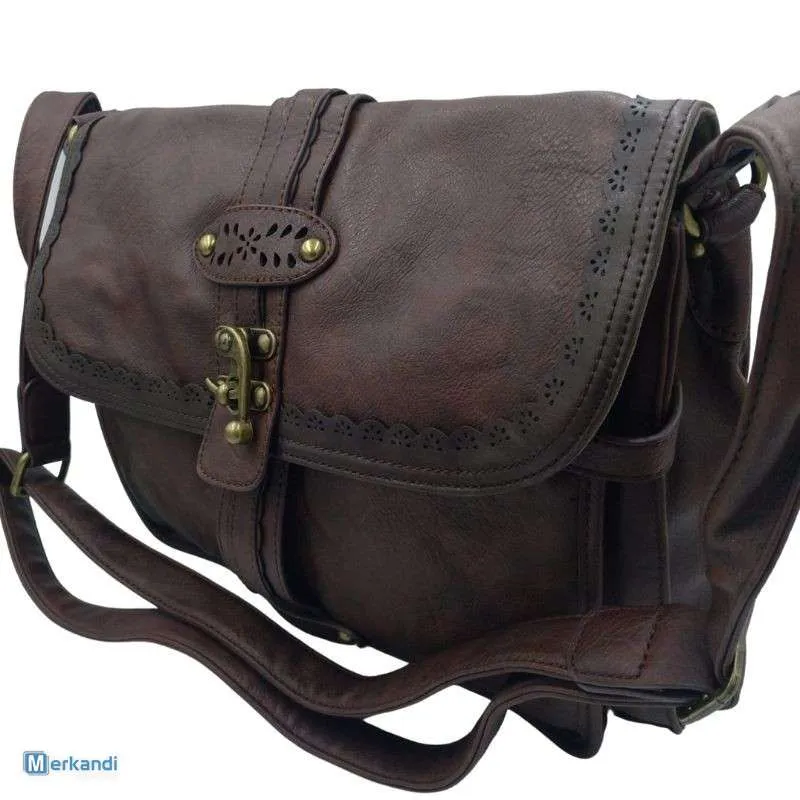 BOLSOS Y MOCHILAS DE TEMPORADA NUEVA  MúLTIPLES MODELOS REF: 050846