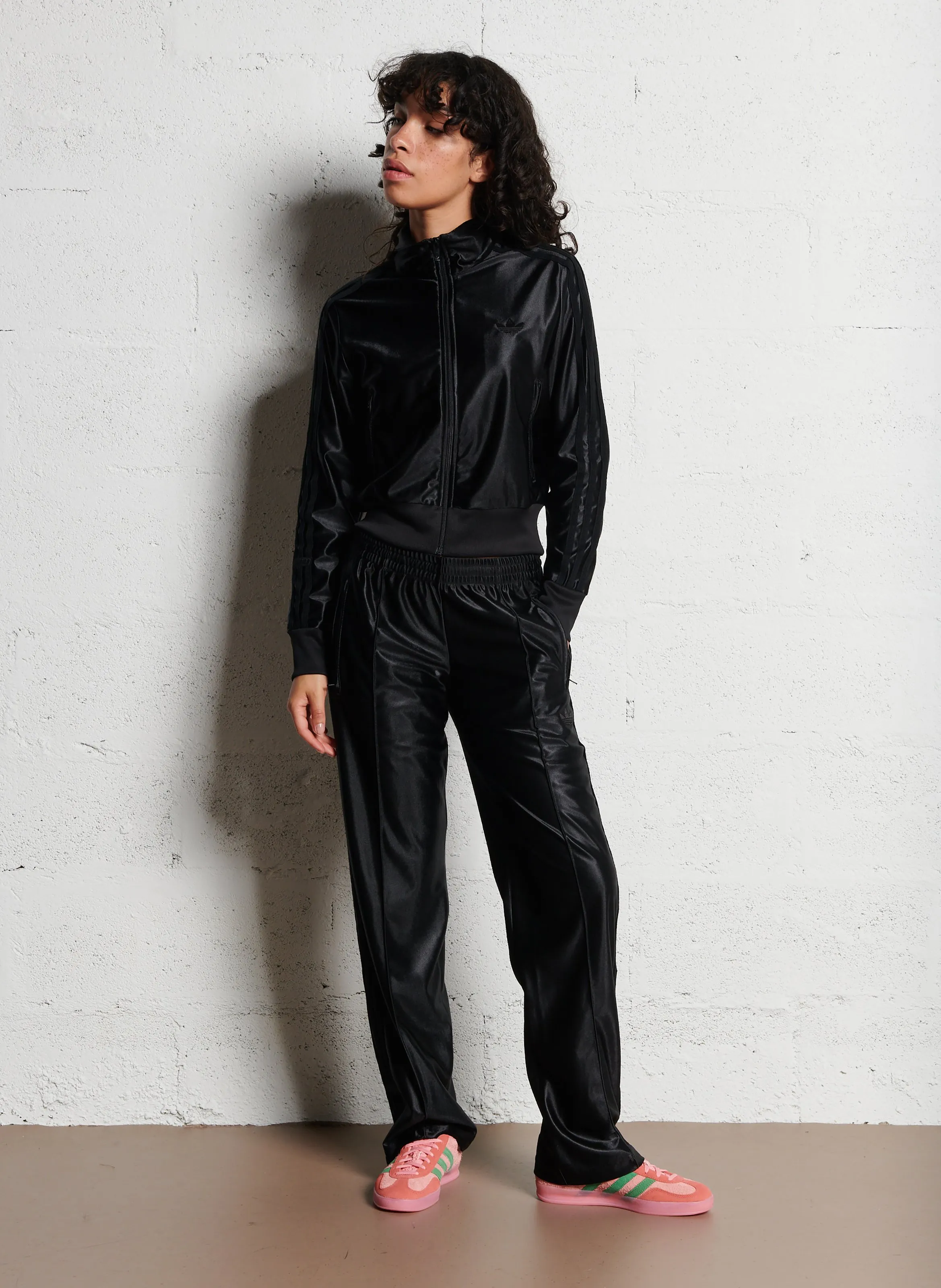 Chaqueta con solapa en negro