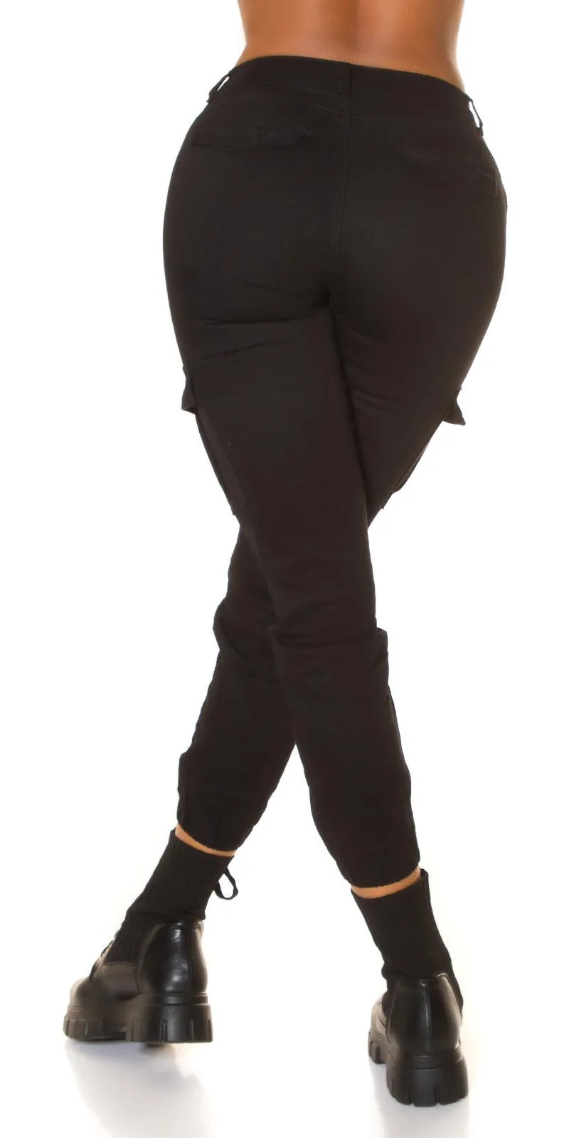 Jeans estilo cargo de cintura alta negro