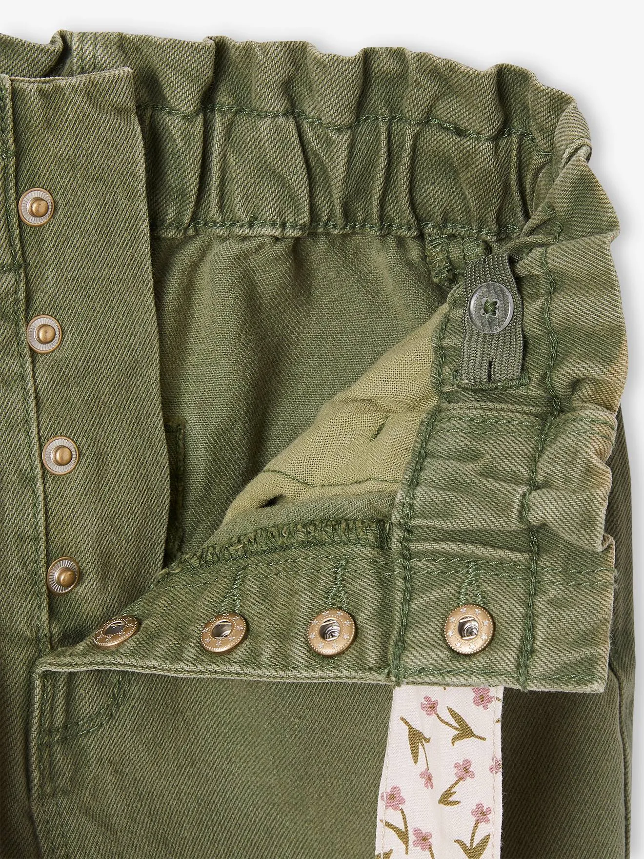 Pantalón «paperbag» y cinturón pañuelo con estampado de flores para niña