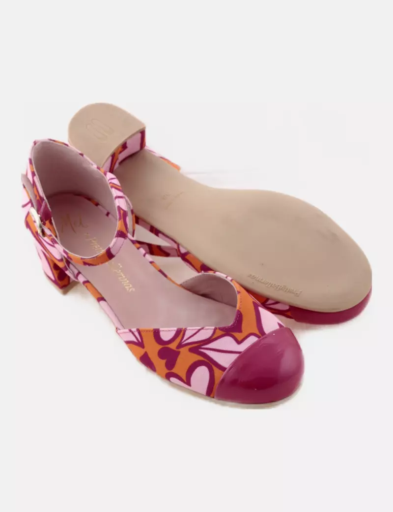 Pretty Ballerinas Zapato tacón estampado love