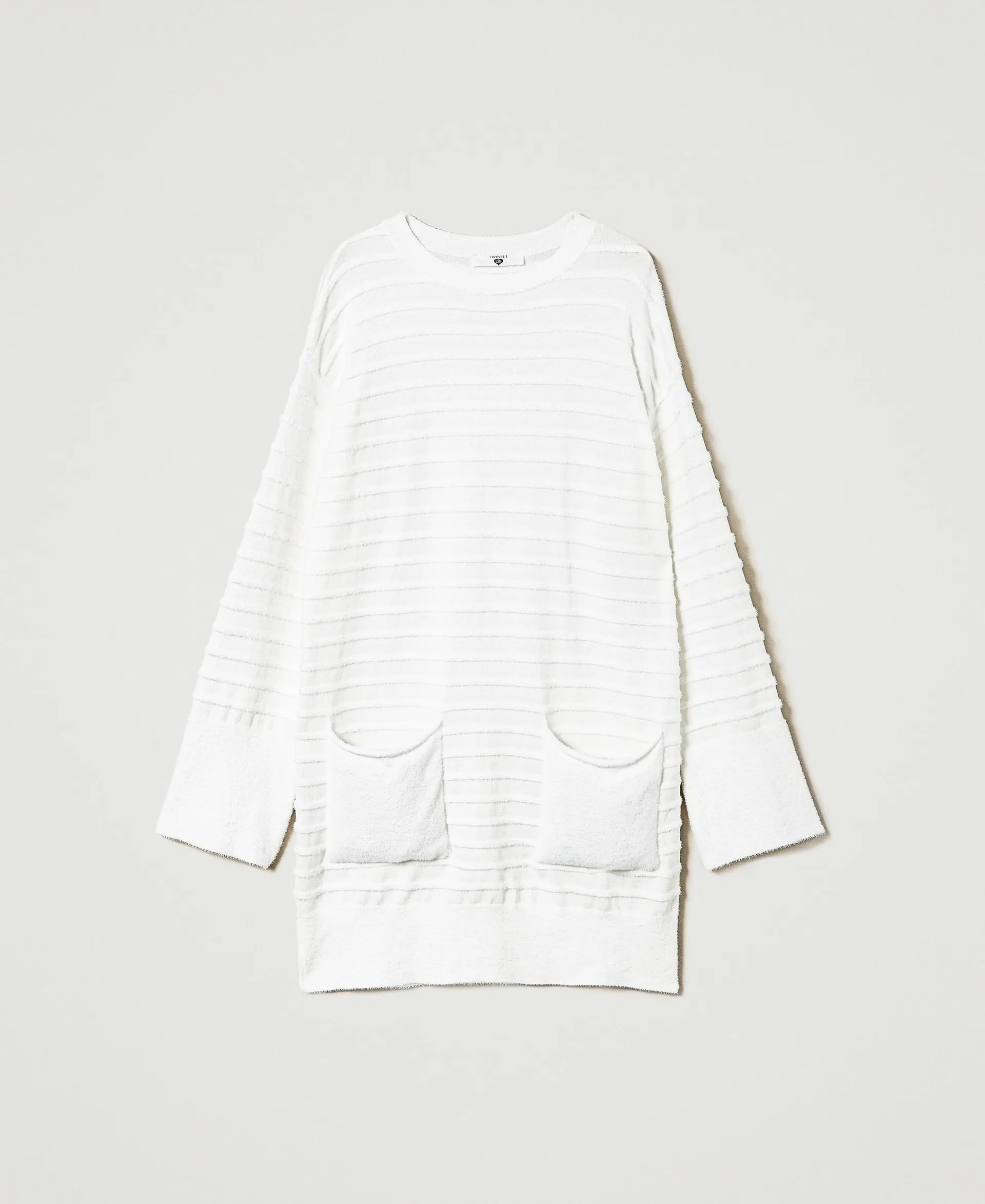 Robe courte en maille rayée