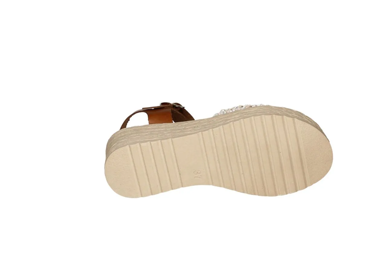 Sandalia Rafia Blanco Pulsera Cuero Plataforma