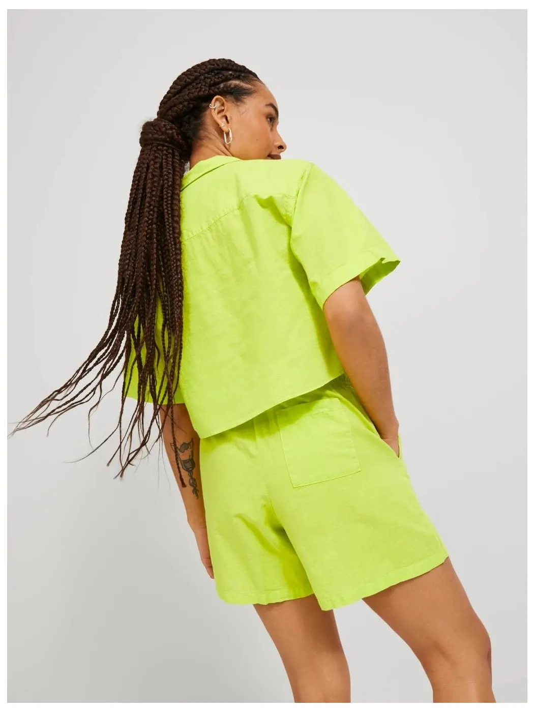 SHORT JJXX JACK & JONES MUJER JXMAY LINEN AMARILLO LIMA