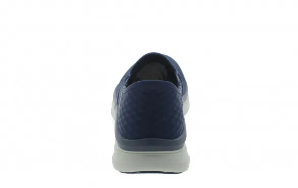 SKECHERS D´LUX WALKER SLIPINS