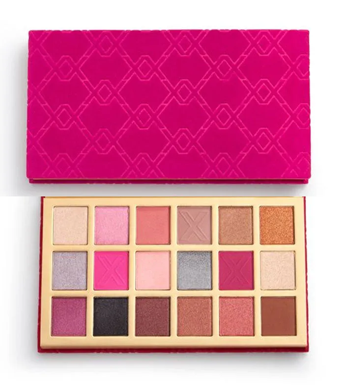 XX REVOLUTION  PALETA DE SOMBRAS LUXX  PASSION LUXX